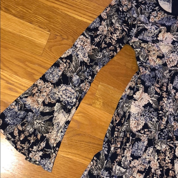 Beautiful Spring Dress - Picture 2 of 3